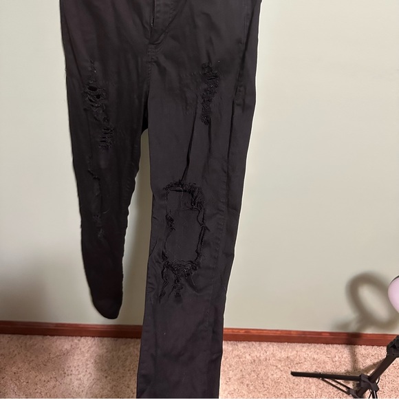 Fashion nova high waisted distressed jeans - Picture 5 of 6